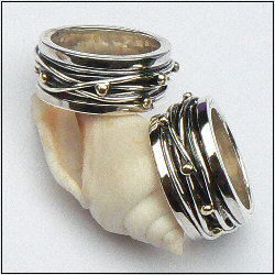 Betere Handgemaakte zilveren ring met goud Lluvia de oro 51147 – Flamenco BS-94