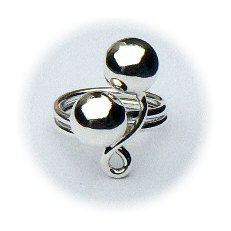 Handgemaakte zilveren ring Tu y yo van goudsmidsatelier Flamenco