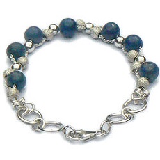 Handgemaakte zilveren design armband Cielo azul van flamencosieraden.nl