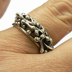 Handgemaakte zilveren ring van atelier Flamenco Coco