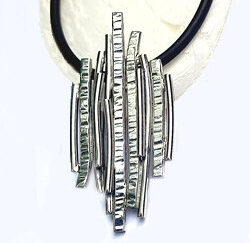 Handgemaakte zilveren hanger Guay, een echte must-have, made by Flamenco 2025