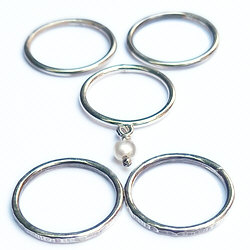 Zilveren ringen set 5 stuks parel