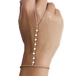 Zilveren sieraad armband hand vinger 92475