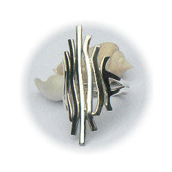 Handgemaakte zilveren design ring El fuego van flamencosieraden.nl