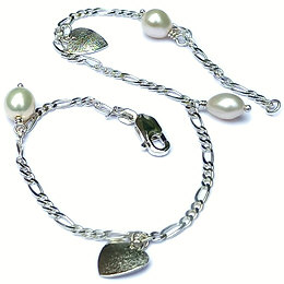 Zilveren enkelbandje met hartjes en parels