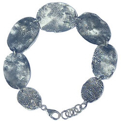 Unieke handgemaakte zilveren design armband van ons atelier in Nederland