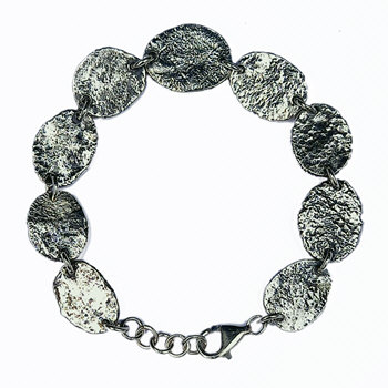 Handgemaakte zilveren armband Organico uit atelier Flamenco Sieraden